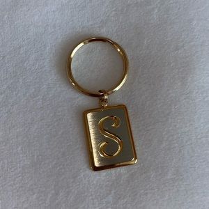 Gold "S" keychain